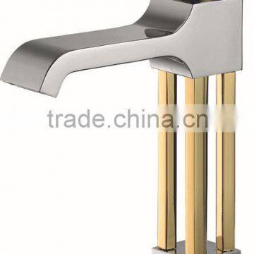 2015 New Design Square Counter Top Bathroom Faucet BCG1003