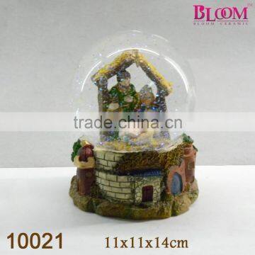 Hot Sale Custom Polyresin Water Globe photo-6