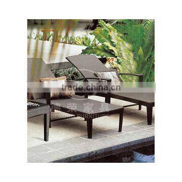 Outdoor coffee color rattan beach armchair with table