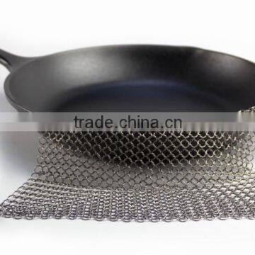 The Ringer Cast Iron Cleaner Stainless Steel Chainmail