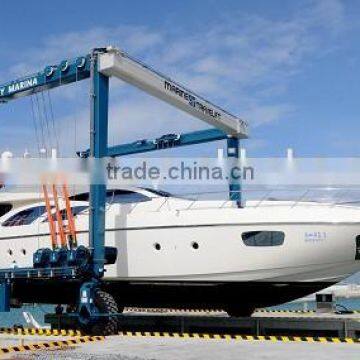 2016 New design Mobile boat hoist ,boat lifting gantry crane for sale, 100 ton boat lift