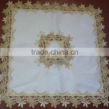 table cloth with lace square and cloth