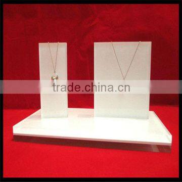 High end tall acrylic pandent & necklace display block