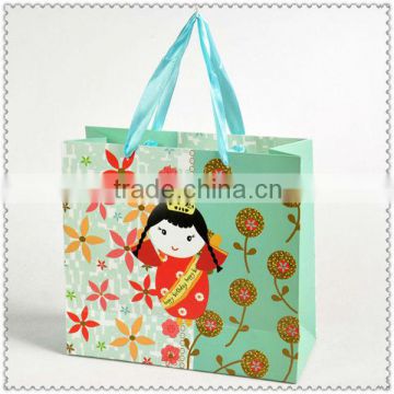 2013 Colorful Printed Kids New Paper Gift Bags Fashion with Ribbon Handle