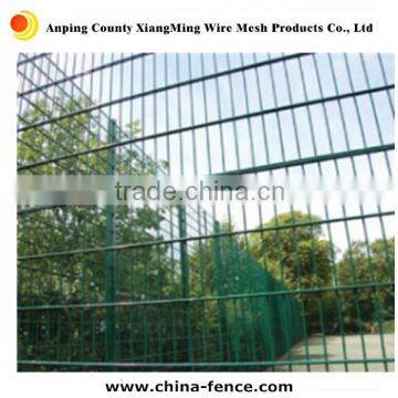 High quality cheap China factory double wire mesh fence