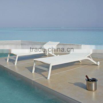 Lightweight Portable Cheap Garden Sun Lounger for Sale photo-4