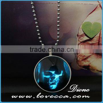 New Promotional Gift Jewelry Ghost Round Locket Glow in Dark Pendant Halloween Pumpkin Light Decorations