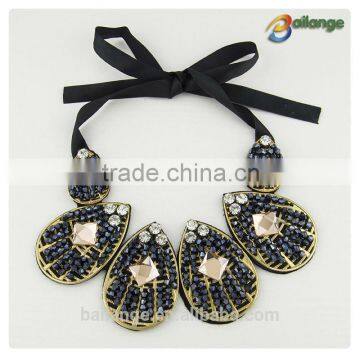 2015 wholesale fashion crystal bead embellishments for clothing applique