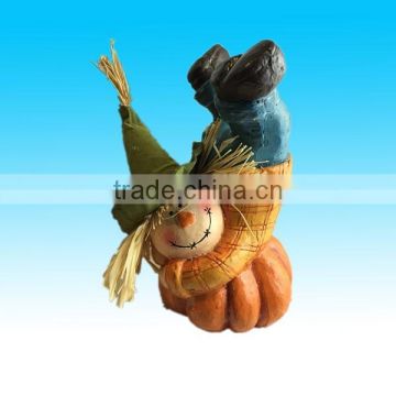 Resin Halloween decoration scarecrow with pumpkin