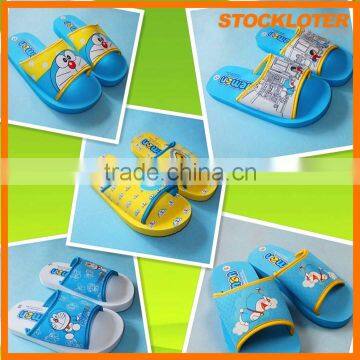 Popular Kids Slippers with Retail Hanger Stock