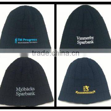 Custom embroidery chess pattern 100% acrylic reversible knit street style beanie hat