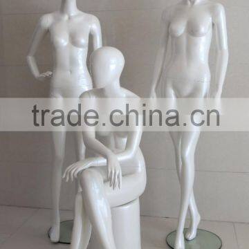 glossy mannequin ,female mannequin ,model