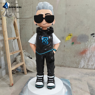 Модельная скульптура аниме-героя