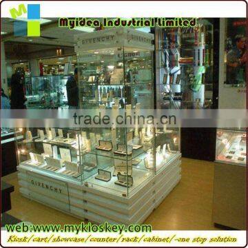 Oval shaped acrylic jewelry display counter