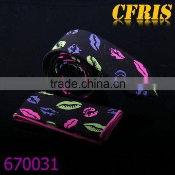 Fascinated Lip Design Cotton Necktie And Pocket Square