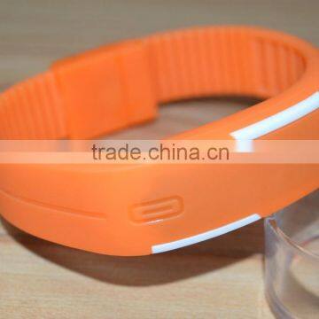 2016 New Fashion Silicone Touch Screen LED Bracelet Digital Wrist Watch For Promotion photo-2