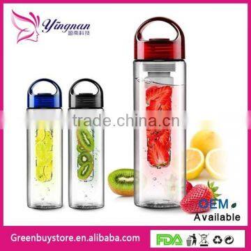 700ml Tritan Fruit Infuser Water Bottle , Lemon Cap Water Bottle with Handle For Healthy Life