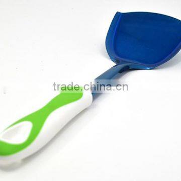 Non-stick TPR Handle Factory Price Titanize Kitchen Wok Spatula photo-4