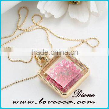 Square Gold Plated Locket Dried Real Flower Necklace photo-3
