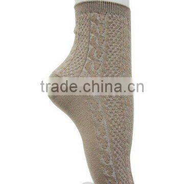 double needle cable jacquard women socks