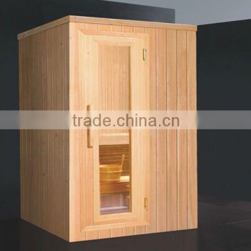 2 people dry sauna room