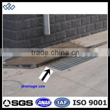 car passing road side steel bar grating