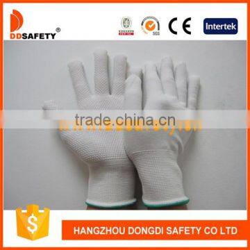 13 Gauge Nylon Polyester Seamless Gloves With White PVC Dots One Side