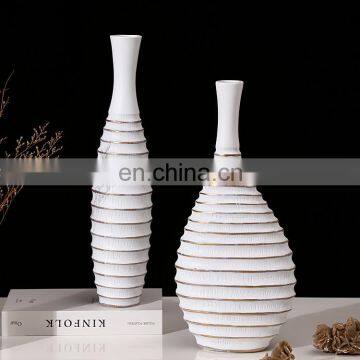 Royal vintage hand-carved design hotel decoration white dried flower plant resin flower vase