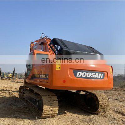 nearly new doosan dh300lc-7 crawler excavator in high quality