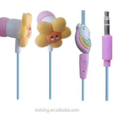 Teddy Bear and Flower Earphones With Custom Design Appearance photo-2
