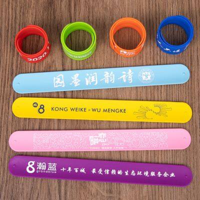 Manufacturer Direct Sale Custom Competitive Pricing Colorful Logo Printing Christmas Silicone Slap Bracelet photo-4