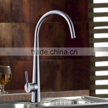 Single Handle Hot and Cold Sink Mounted Brass Kitchen Water Tap