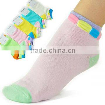 Colorful no show boat sock with relax lace rib