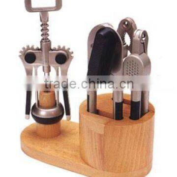 kitchen gadget set with wine opener,can openr,garlic press,nutcracker