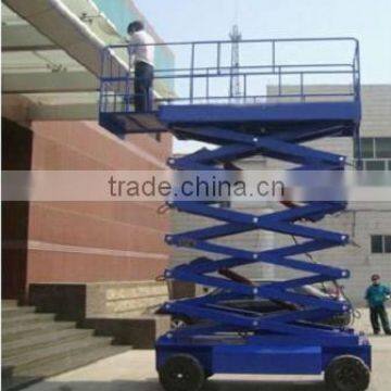 Self-propelled scissor hydraulic elevating platform