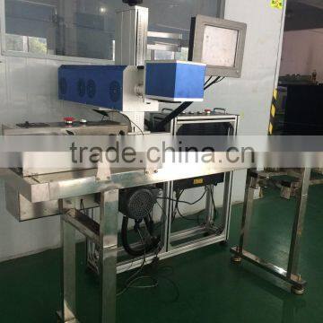 Automatic sensing flight laser marking machine for assembly line production