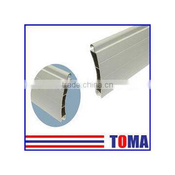 Roller shutter slat