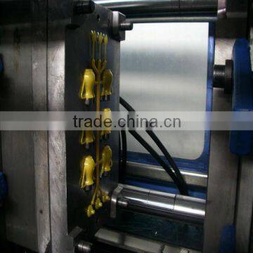 6 cavity Plastic pots and cap and fork