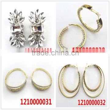 High Quality Prismatic Shape Crystal Rinestone Earring photo-3