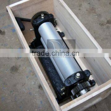 Beeswax Machine Beeswax Embossing Machine,Beeswax Foundation Sheet Roller Machine photo-3