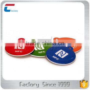 Latest product in China of passive MIFARE DESFire EV1 NFC epoxy tag keyfob keychain