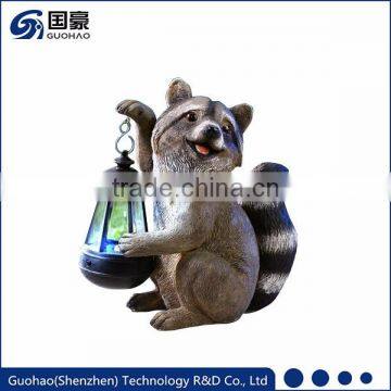Garden Ornaments Polyresin Raccoon Figurine With Solar Light