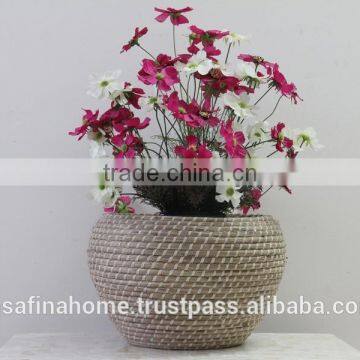 Round sea grass flower planter