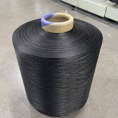 Полиэфирный прядь 150 ден (16,7 текс) черного цвета