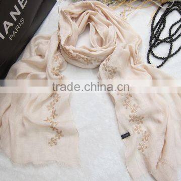 Charm Elegant Large Plain Small Leaf Embroidery Patterns Scarves Fashion Quality Choice