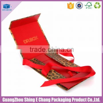 Factory Making Fancy folding gift box with ribbon