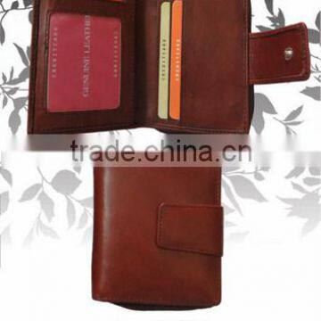 ladies wallet with window Id and card pocket