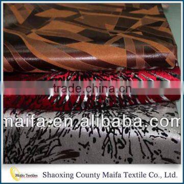 China Manufacturer Modern Beautiful jacquard chenille upholstery fabric