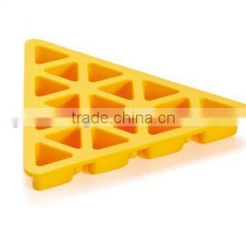 Triangle Silicone Ice Cube Tray photo-1
