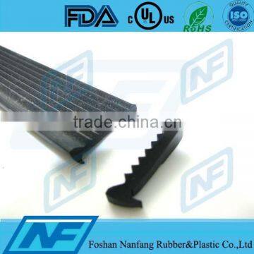 Oil Resistance Extruded Neoprene Rubber Seal photo-2